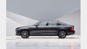 “디젤 제외하고 전동화 전략 가동”… 볼보코리아, 새로운 ‘S90’ 공개