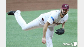 키움 브리검 53일 만에 등판…선두 NC 상대로 연패 탈출 중책