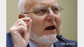 美CDC국장 “미국, 3~5월 2000만명 감염됐을 수도”