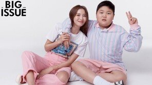 배우 오윤아, 아들 민이와 커플룩 매치…훈훈한 모자