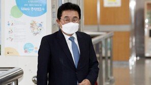 ‘홈쇼핑 뇌물’ 혐의 전병헌 2심 집유 감형…1심 실형 뒤집혀