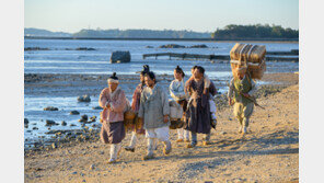 ‘소리꾼’ 극장 동시 VOD 공개 ‘전 세대 관객’ 공략