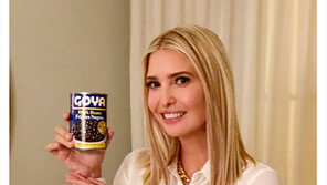 아빠 돕는 회사 제품 광고해준 이방카