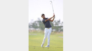 ‘잊혀진 천재’ 이창우, 11버디 깜짝샷