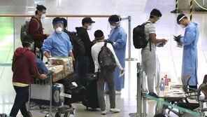 해외유입 급증에 지역사회 첫 2차감염…‘한국 가면 공짜 치료’ 얘기 돌기도