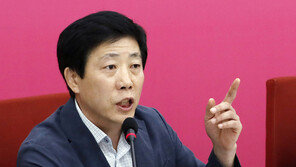 정부, ‘대북전단 살포’ 탈북민단체 2곳 법인설립 허가 취소…“공익 해쳐”