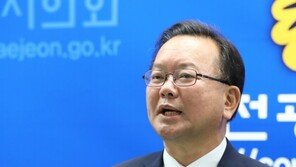 이해찬 “원팀” 당부에도 친문은 이재명 두고 부글…“아직 무죄 아냐”