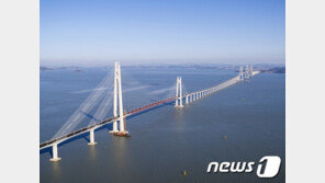 “신지해수욕장에 무슨일?” 관광객 작년보다 18만→111만명