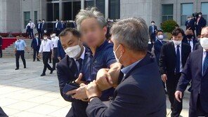 하태경 “‘신발투척’ 부시도 당했지만 ‘처벌불원’ 말해…文 배워야”