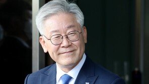 이재명, ‘자기 정치’ 본격화…‘수술실 CCTV 의무화’ 국회의원 전원에 편지