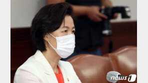 통합당 “추미애, 부동산 논쟁 끼어들어…집안일부터 챙기길”