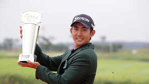 이수민, ‘10대 돌풍’ 김민규 잡고 KPGA오픈 우승