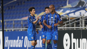 울산, 시즌 15호골 주니오-시즌 6번째 무실점 조현우 앞세워 선두 수성