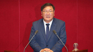 김태년 “다주택 규제 더 강화…초과이익도 환수할 것”