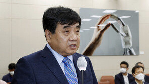 한상혁 청문회, 野 “文 방송장악 중심에”…與 ‘정책질의’ 집중