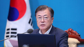 文대통령, ‘박지원 적과 내통’ 주호영 비판…“매우 부적절”