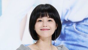 배우 이영아, 연말 결혼 앞두고 임신…“큰 축복 찾아와”