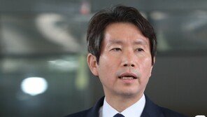 이인영 “남한 쌀 주고 대동강 술 받자”…‘물물 교환’ 실현 가능성은?