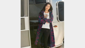 네파, 장마철 맞아 패션 레인코트 2종 선보여