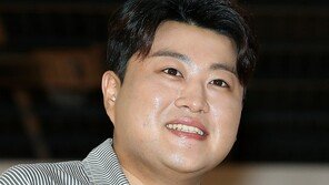 김호중, 재신검서 4급 사회복무요원 판정 “신경증적장애·비폐색”