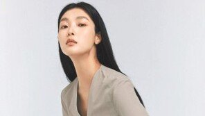 셔츠형 원피스, 블라우스 겸용 점퍼… 하이브리드 스타일로 가을까지 입는다