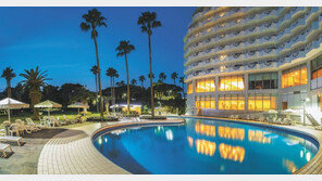 낮엔 청정 제주 둘러보고 밤엔 특급 호텔서 힐링을