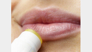 마스크 착용이 일상이 된 요즘,  ‘립밤’ 안 발라도 되나요?