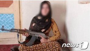 부모 살해한 탈레반 2명 사살한 아프간 소녀 영웅으로