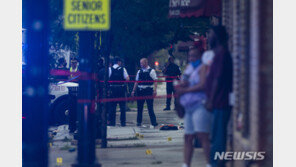 늘어가는 美 총격 사건…이번엔 장례식장서 총격