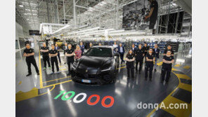 람보르기니 ‘우루스’, 2년 만에 누적 생산량 1만대 돌파