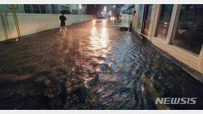 23일 밤 부산 1시간 최대 강수량 81.6㎜…7월 기준 역대 3위 기록