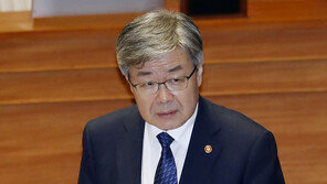 이재갑, 잇단 물류센터 화재에 “제도는 선진국 수준…문제는 현장”