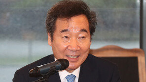 이낙연 “제주4·3특별법 곧 재발의…힘 보태겠다”