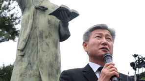 보훈처 “이승만 추모사 ‘박사’ 호칭, 대통령 인정 여부와 무관”