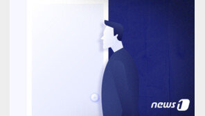 ‘채팅앱서 우리집 주소가 떠돈다?’…새벽 아파트 찾아온 남자들