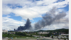 [영상]고양시 일산 폐차장서 화재…5시간 만에 불길 잡아