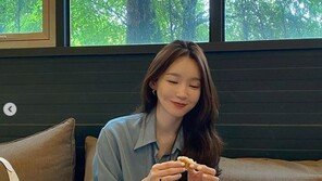 강민경, 유튜브 PPL 논란 후 첫 근황…팬들도 걱정한 야윈 얼굴