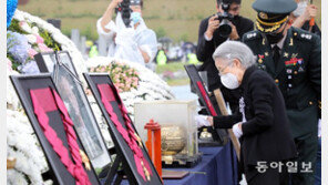 펜스 부통령, 노인숙 여사에 조전…“백선엽 장군 같은 영웅 있었기에”