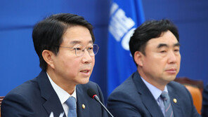 조정식 “국정원 개혁 중단 없이 추진…당정협의서 확정”