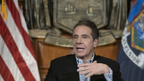 뉴욕등 3주, 코로나 심한 34개주 여행자 14일간 격리