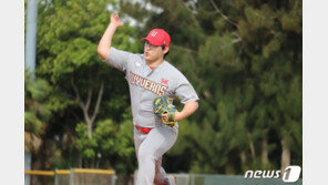 하재훈 복귀 시동? 박경완 “아직 직구 141㎞, 좀 더 지켜봐야”