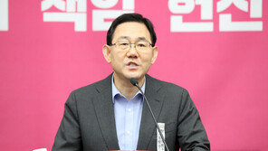 주호영 “장내·장외투쟁 병행하겠다”…국회의장 항의 방문