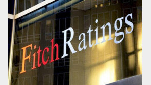 피치, 코로나 이유로 日신용등급 전망 ‘부정적’ 강등