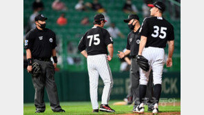 [인천 브리핑] LG 윌슨 투구동작 논란, 류중일 감독 “수정 요청하겠다”