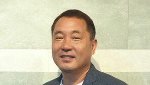 “동물매개치료 소아에게 큰 효과”…이웅종 교수 의학분야 석사학위 취득