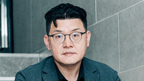 “남북 분단 해법, 영화적 상상력으로 풀었죠”