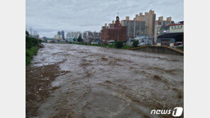 대전 곳곳 주택침수·토사유출…호우로 선로점검 KTX 등 지연