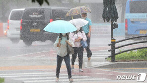 [날씨]31일 전국 흐리고 일부 장맛비…수도권 최대 60㎜ 소나기