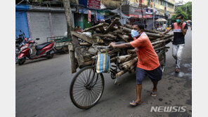 코로나19 집단면역 현실화?…“인도 빈민가 10명 중 6명 항체보유”