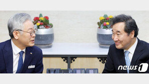 대선 지지율 1·2위 이낙연·이재명 만났다…미묘한 신경전
